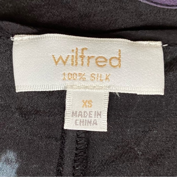 Wilfred women black floral 100% silk camisole tank top. Size XS. Used. - Picture 4 of 7